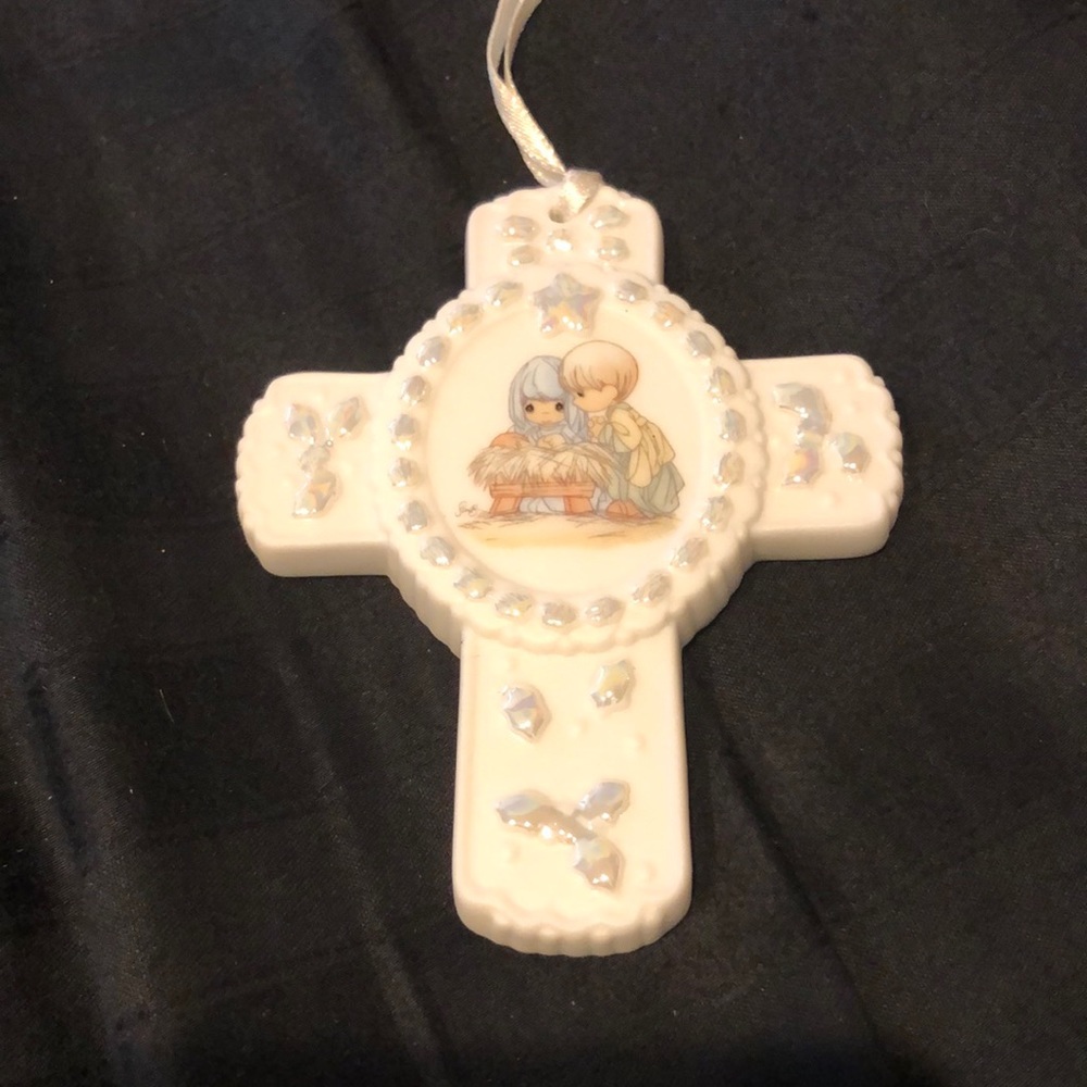 Precious Moments The First Noel cross ornament